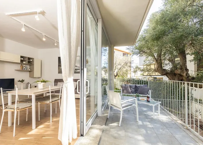 Casa Olivastro Millenario B Апартаменты